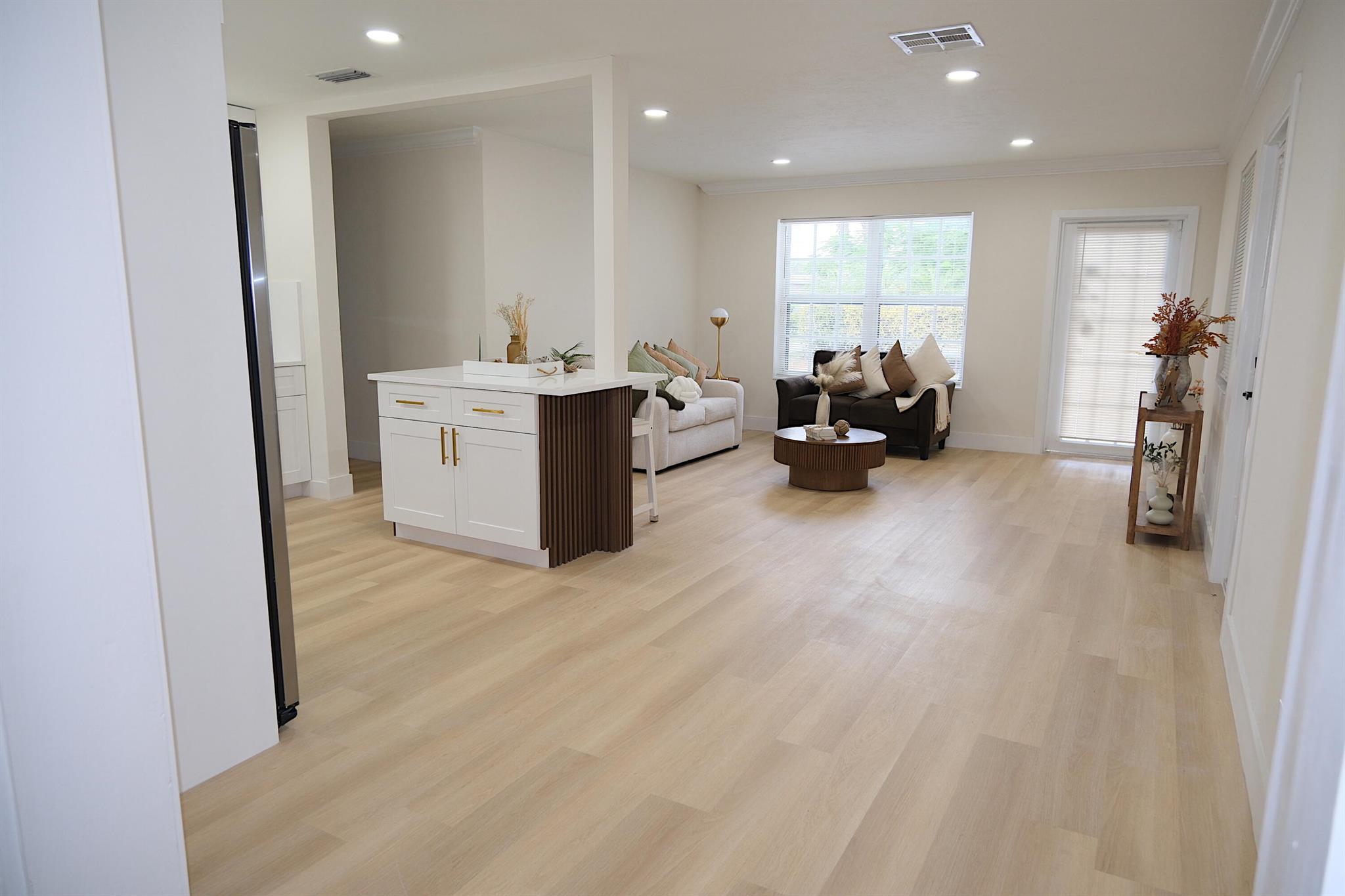 LYONS PARK - Residential