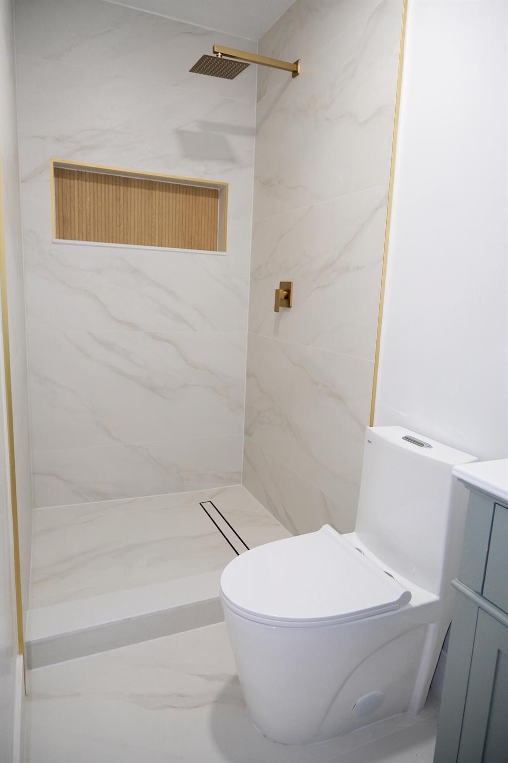 LYONS PARK - Residential