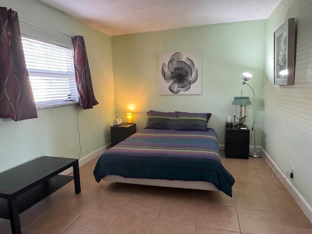 WILTON VILLAGE CONDO - Residential Lease