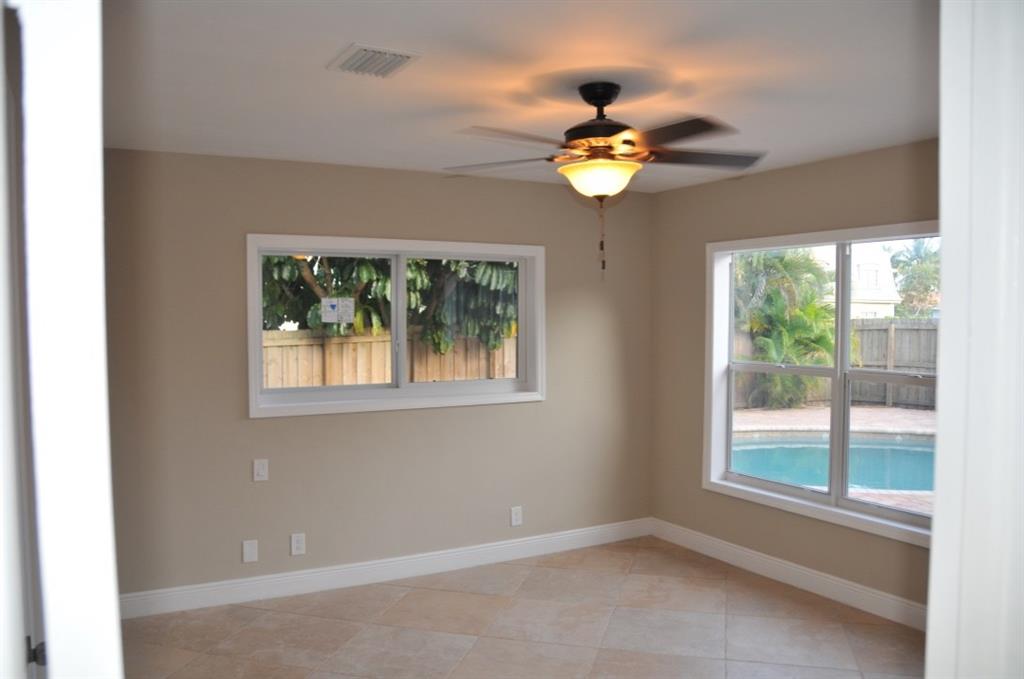 VENETIAN ISLES 3RD SEC - Residential