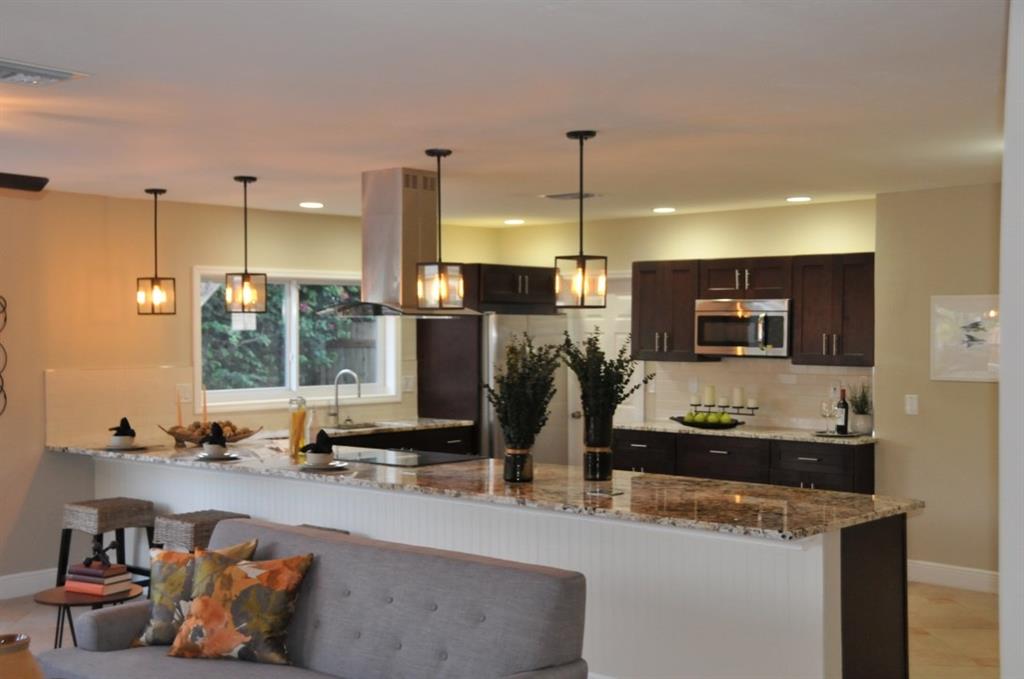 VENETIAN ISLES 3RD SEC - Residential