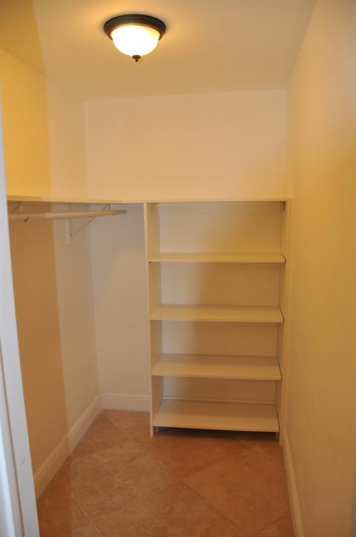 VENETIAN ISLES 3RD SEC - Residential