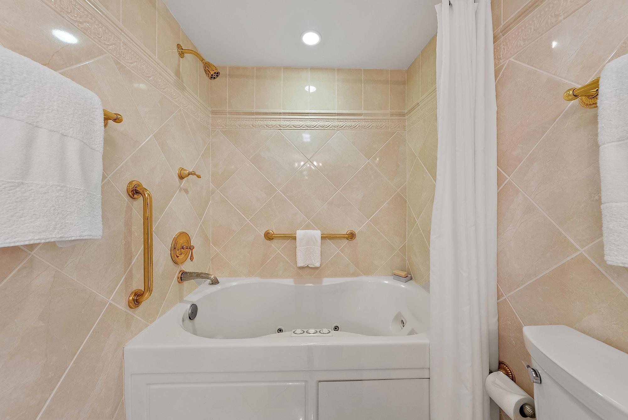 OCEAN TOWERS NORTH CONDO - Residential