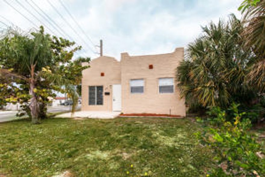 Property is Corporate Owned. AS-IS - CASH ONLY!! Northwood Spanish Style 3 bedroom, 2 bath home with 1/1 guest house. Both units have been renovated with upgraded kitchens and baths.