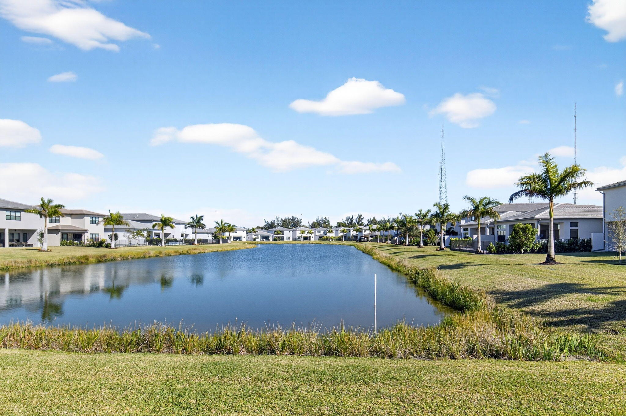 BOCA RATON GOLF COURSE PUD PLAT SIX LT 520 - Residential