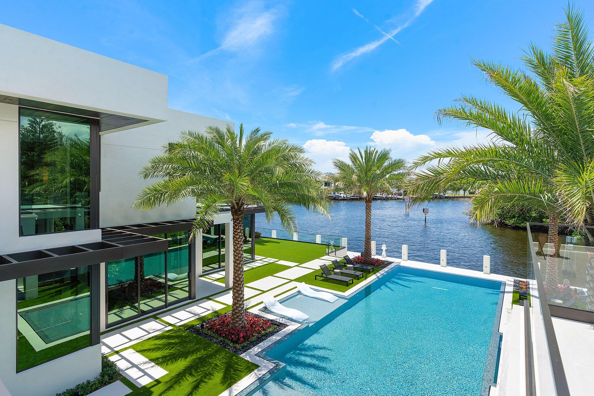 ROYAL PALM YACHT & COUNTR - Residential