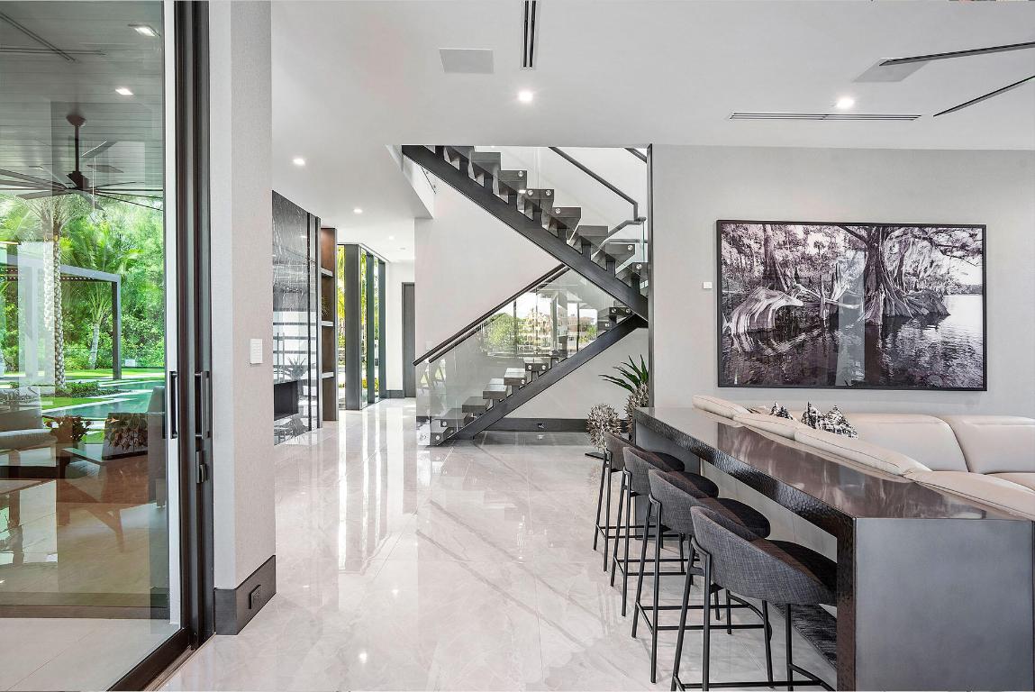 ROYAL PALM YACHT & COUNTRY CLUB - Residential