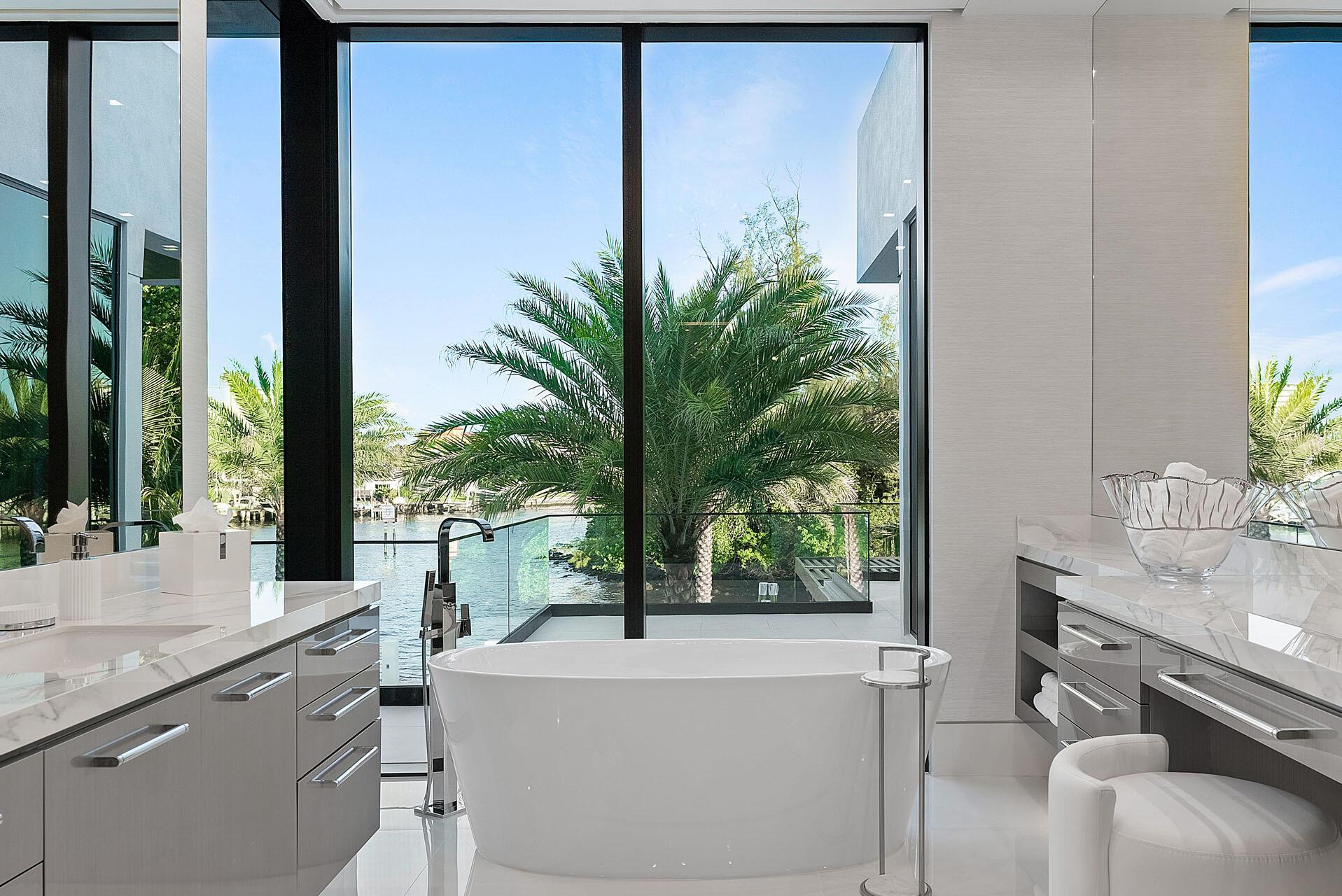 ROYAL PALM YACHT & COUNTR - Residential