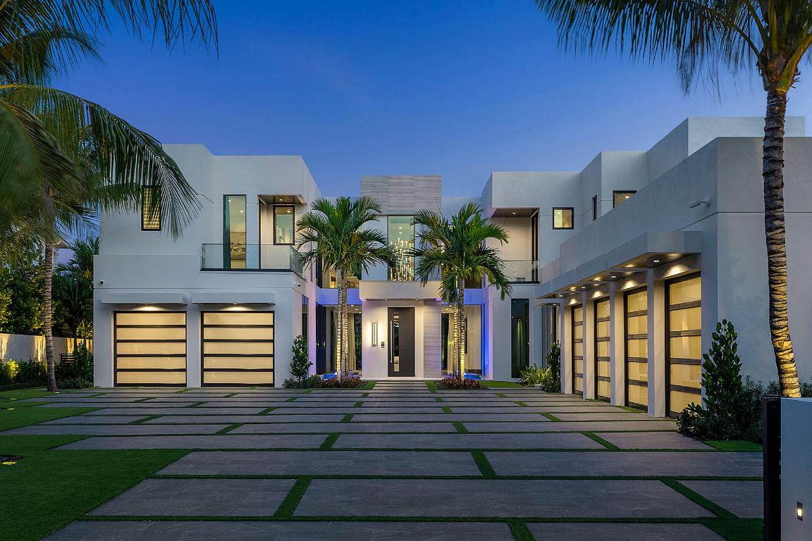 ROYAL PALM YACHT & COUNTRY CLUB - Residential