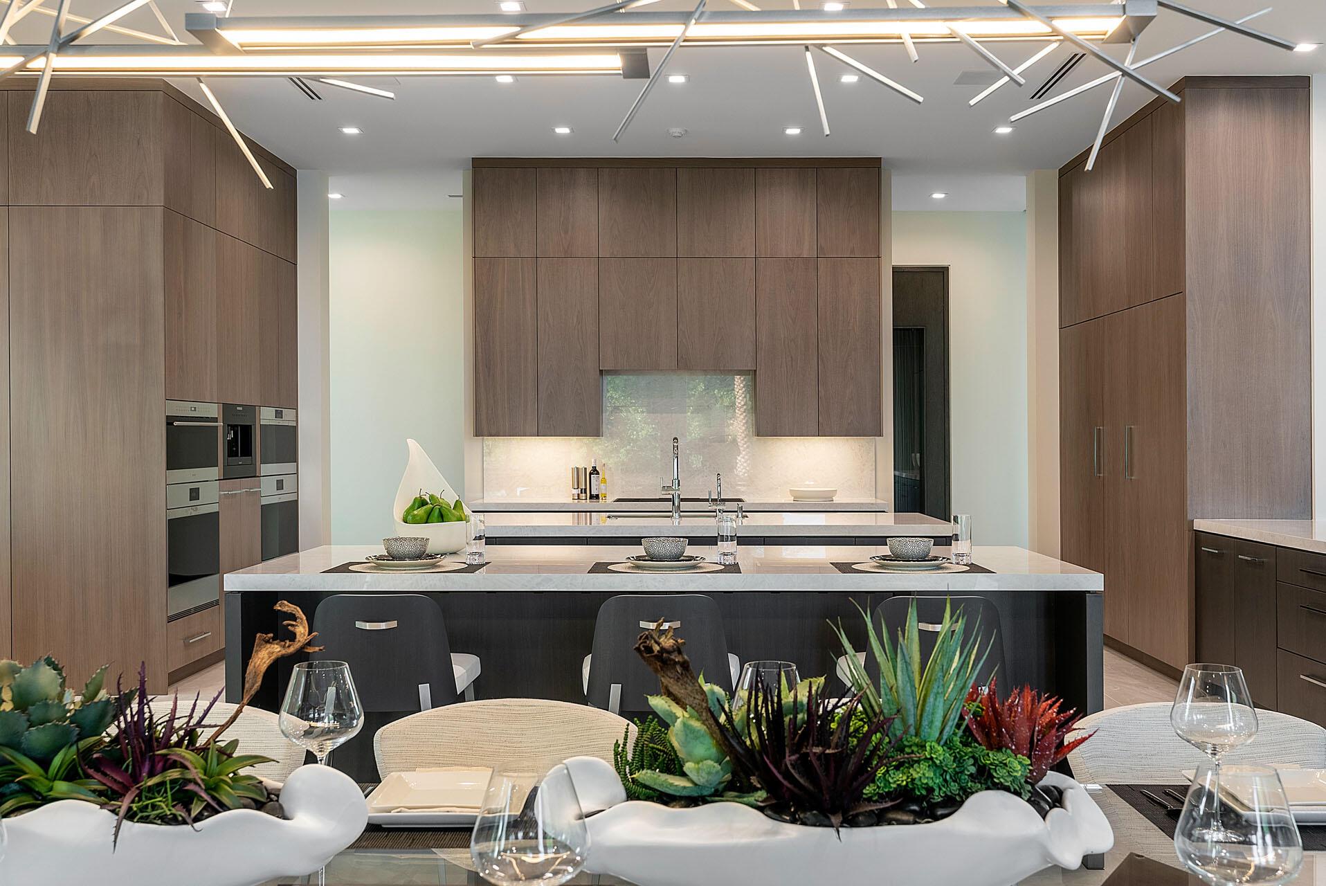 ROYAL PALM YACHT & COUNTR - Residential