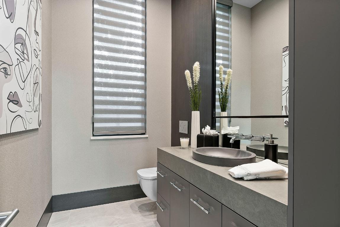 ROYAL PALM YACHT & COUNTRY CLUB - Residential