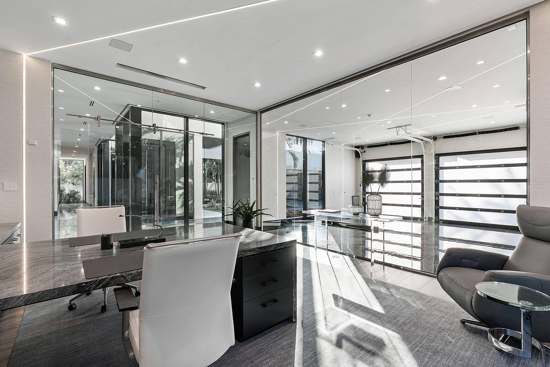 ROYAL PALM YACHT & COUNTR - Residential