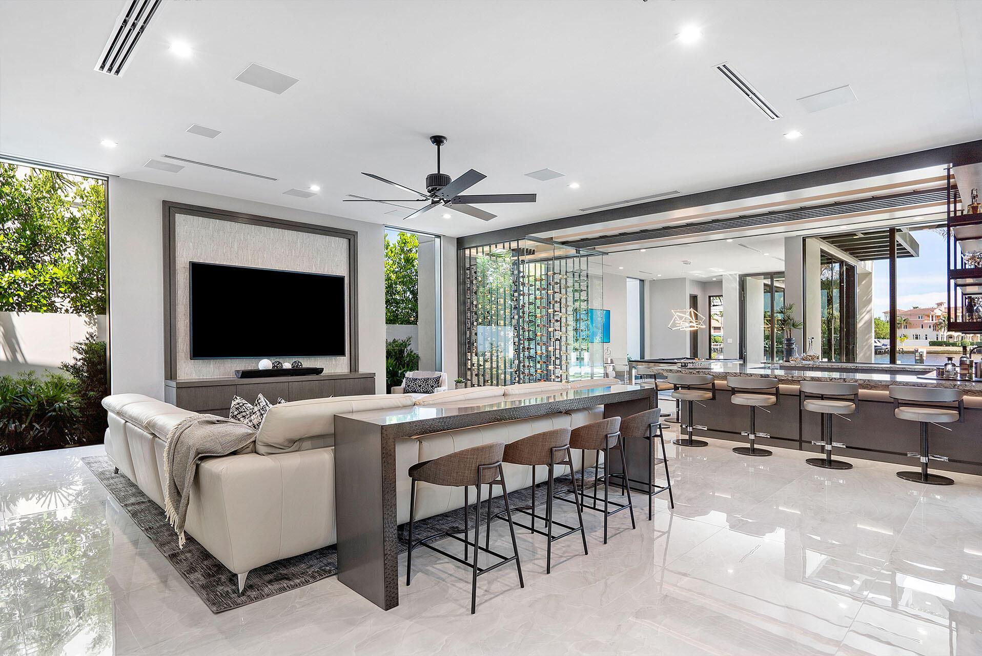 ROYAL PALM YACHT & COUNTR - Residential