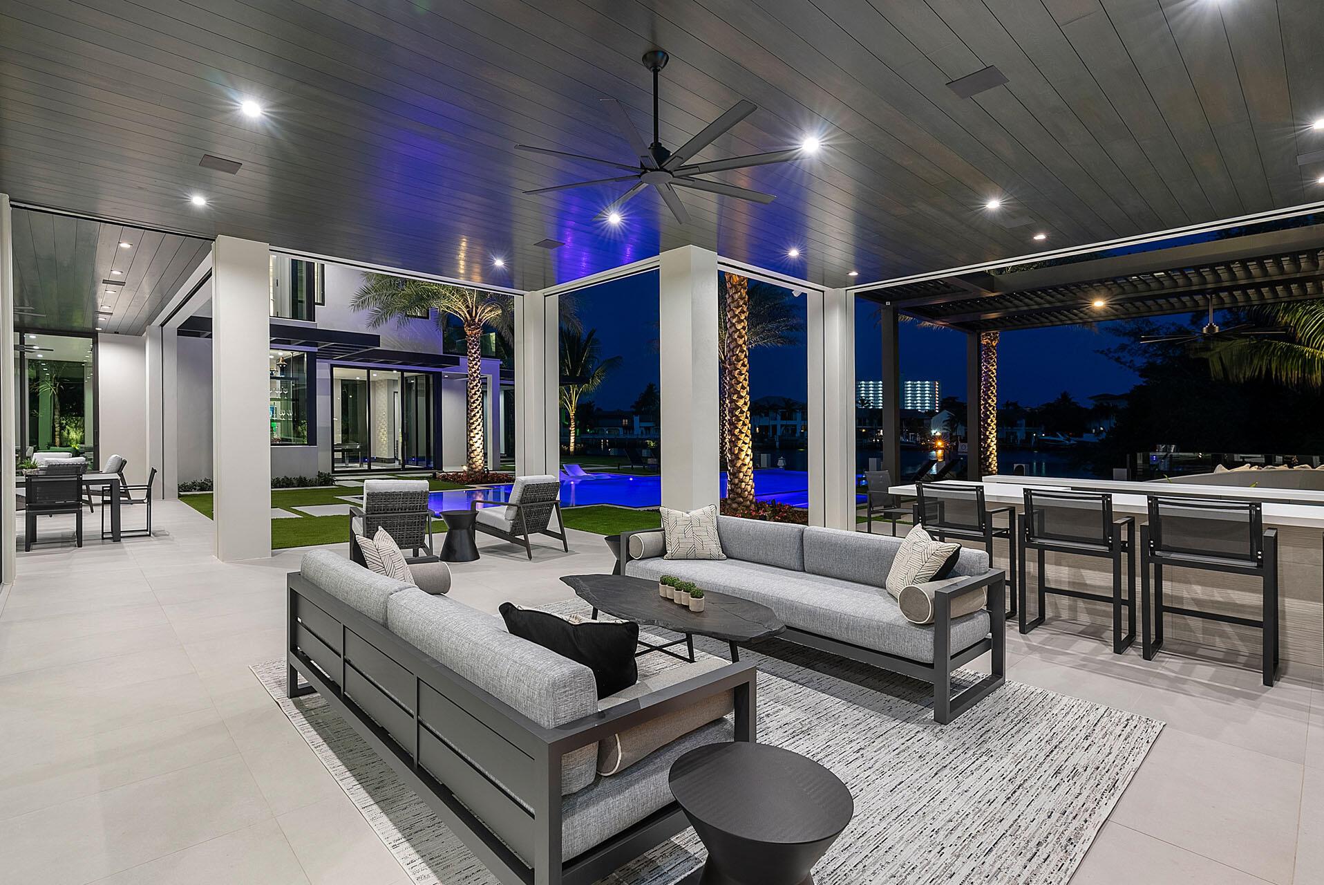 ROYAL PALM YACHT & COUNTR - Residential