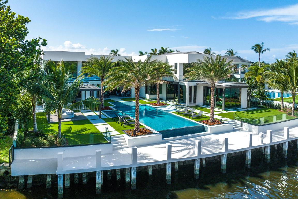 ROYAL PALM YACHT & COUNTRY CLUB - Residential