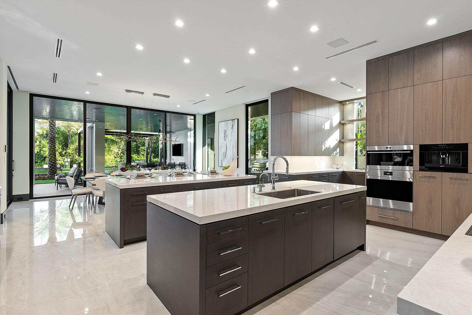 ROYAL PALM YACHT & COUNTR - Residential