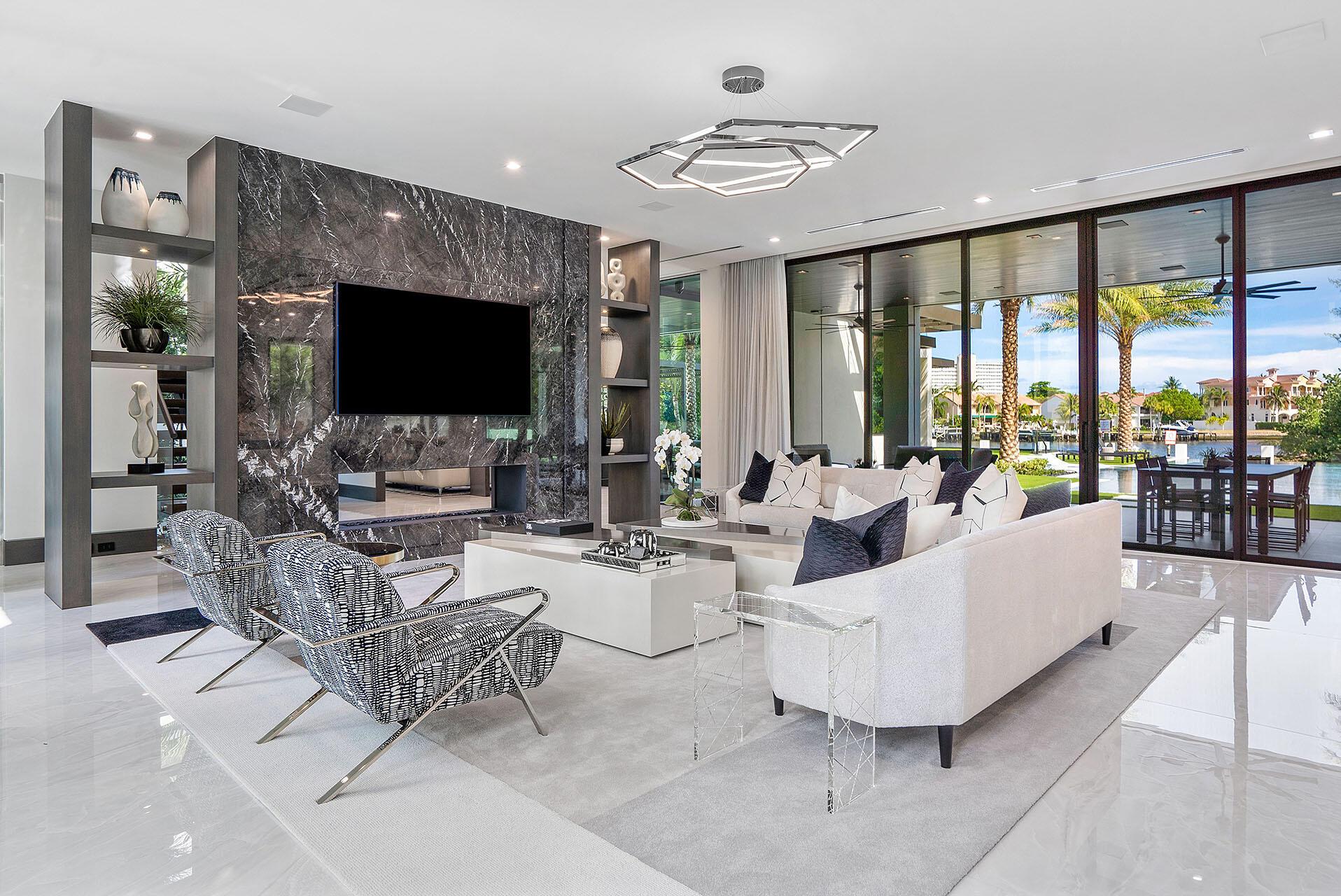 ROYAL PALM YACHT & COUNTR - Residential