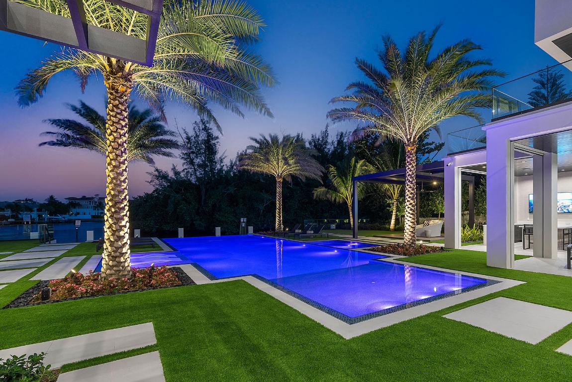 ROYAL PALM YACHT & COUNTRY CLUB - Residential