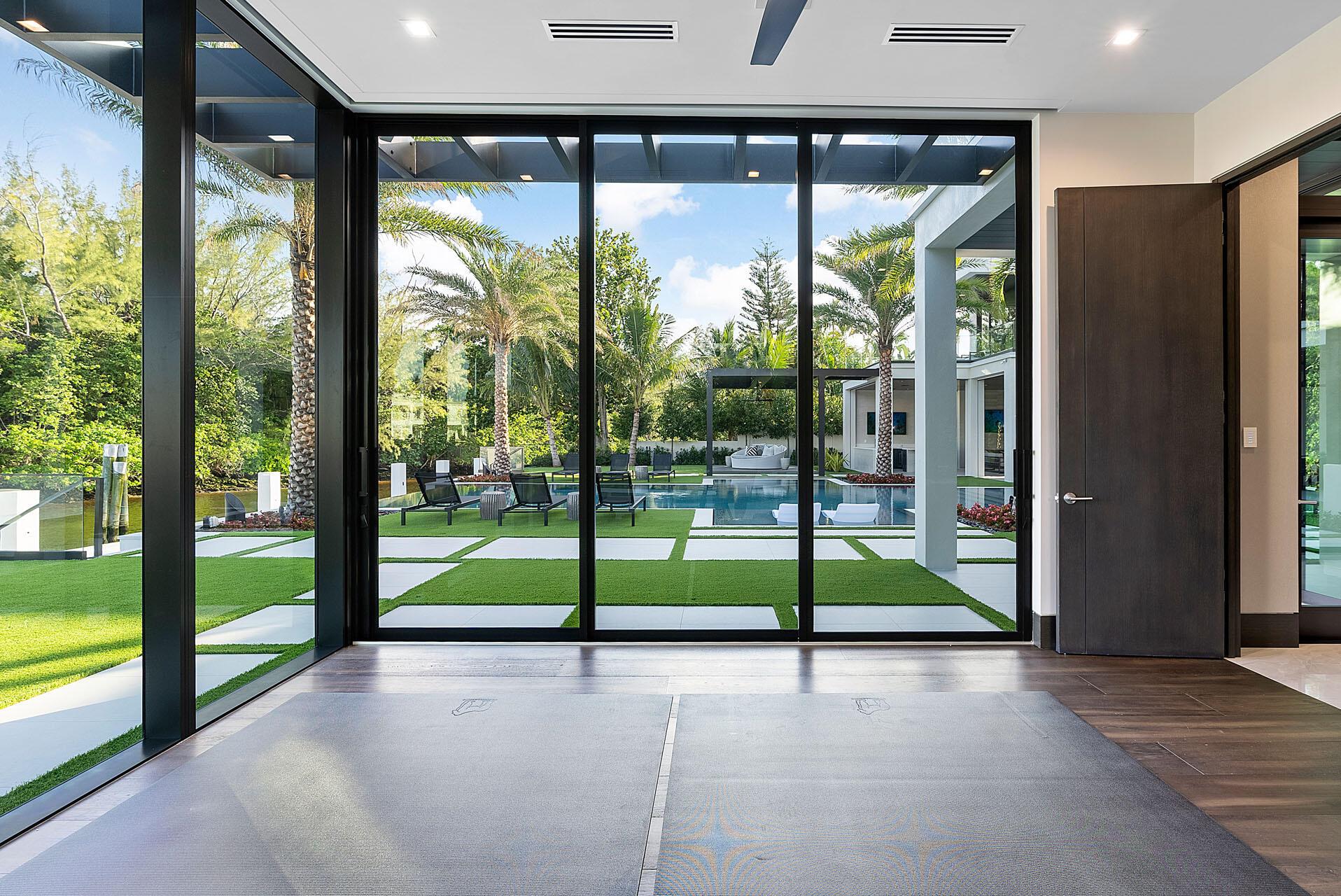 ROYAL PALM YACHT & COUNTR - Residential
