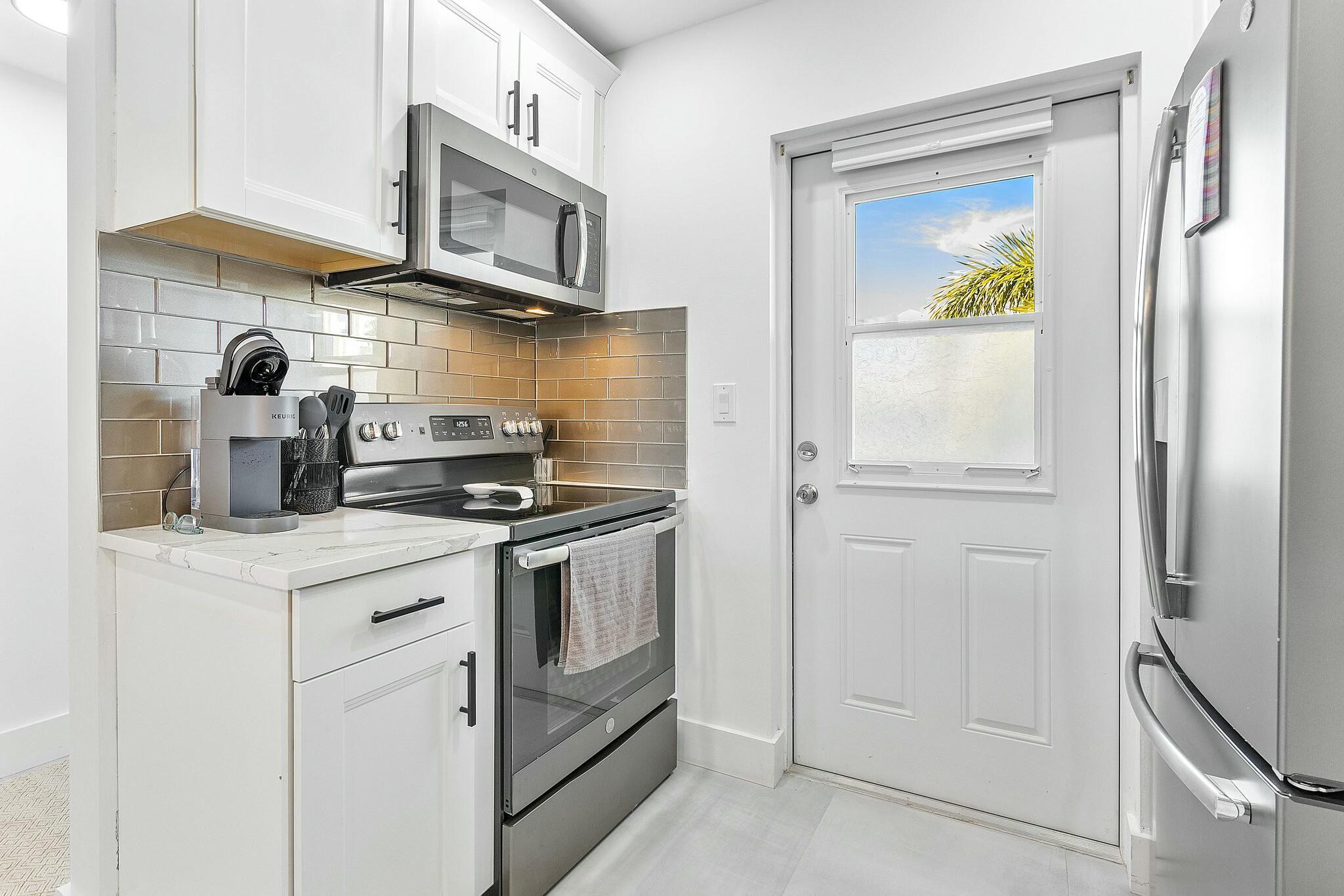 RIVER HOUSE TERRACE CONDO - Residential