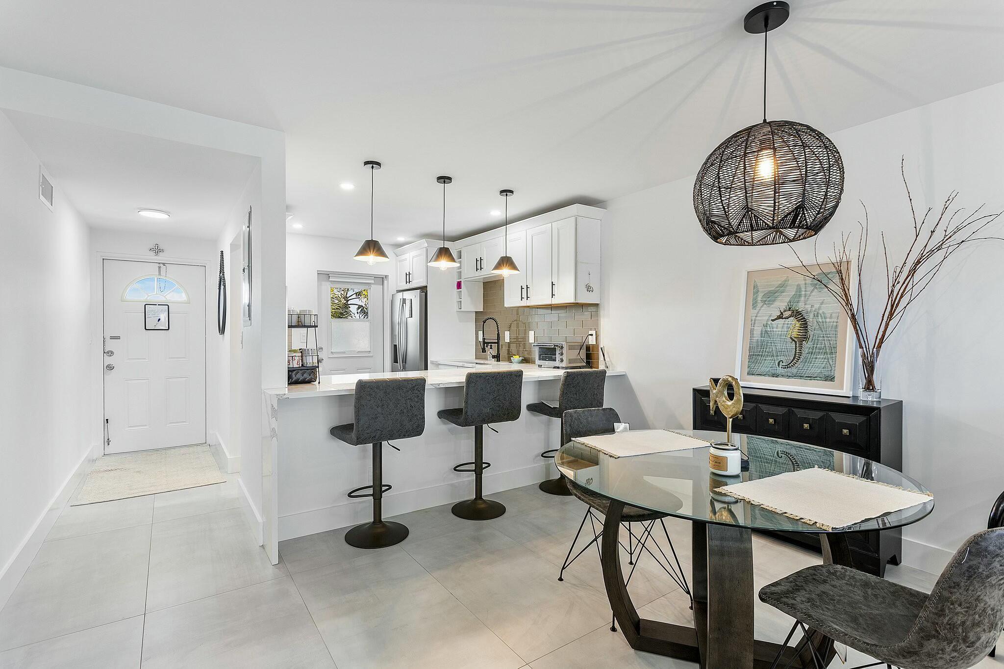 RIVER HOUSE TERRACE CONDO - Residential