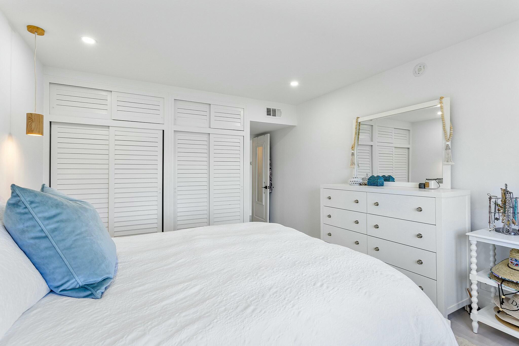 RIVER HOUSE TERRACE CONDO - Residential