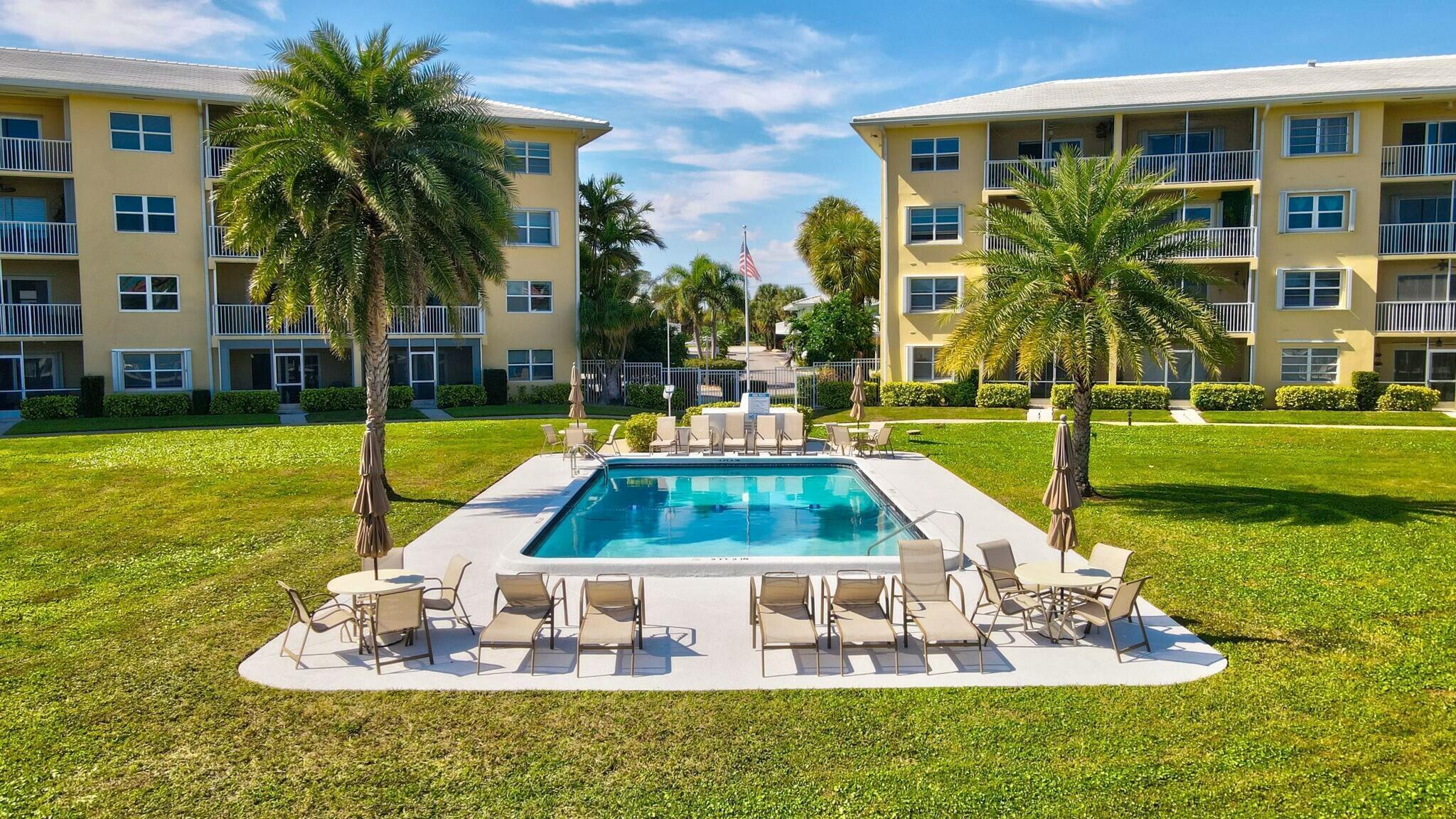 RIVER HOUSE TERRACE CONDO - Residential