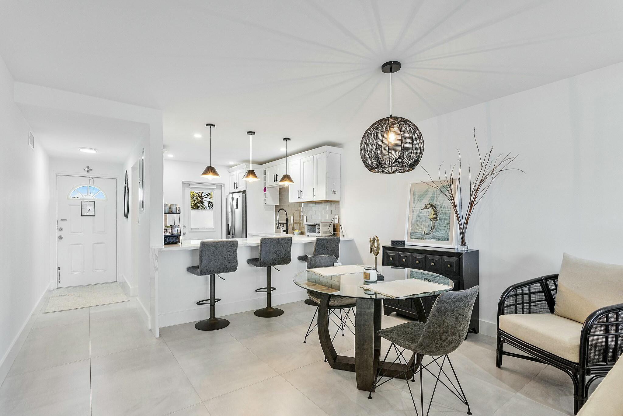 RIVER HOUSE TERRACE CONDO - Residential