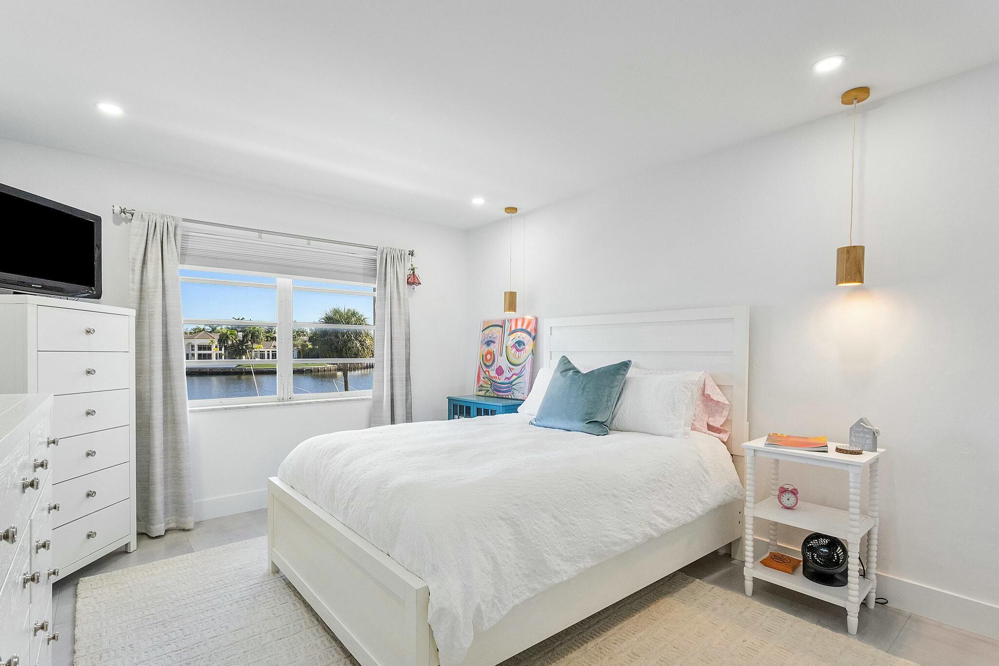 RIVER HOUSE TERRACE CONDO - Residential