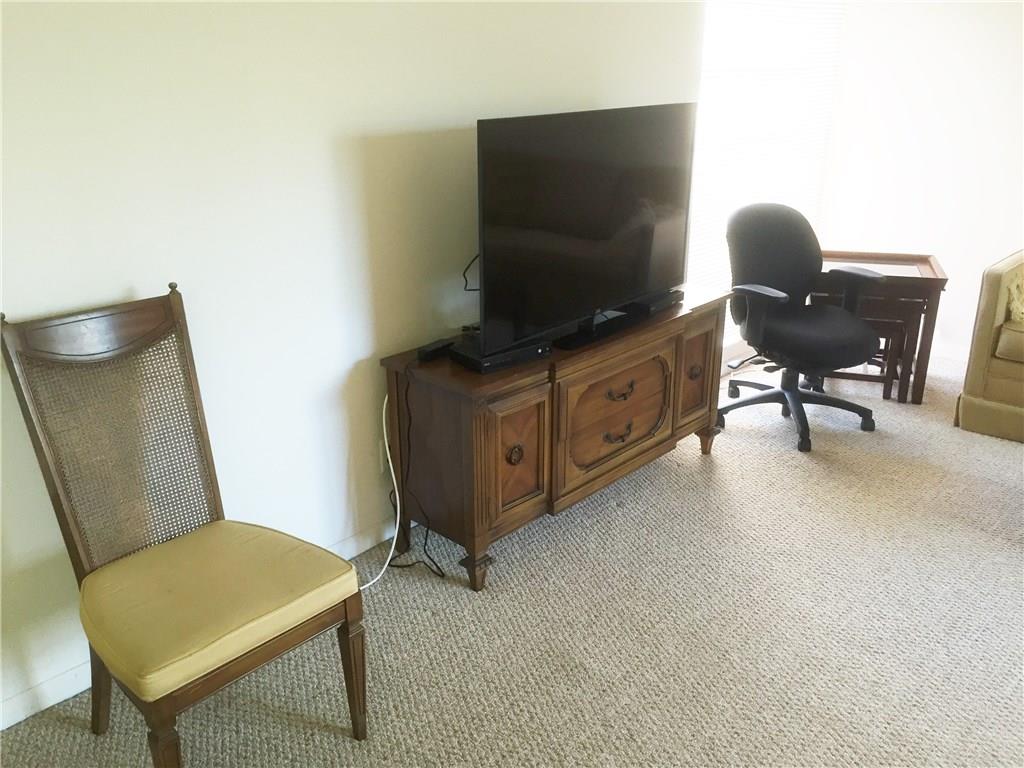 LEISURE GARDENS - Residential