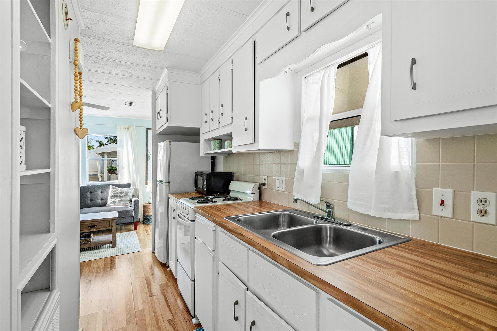 BRINY BREEZES INC - Residential