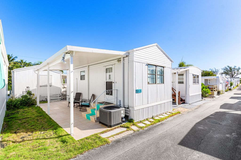 Photo of 24 Juniper Drive #K, Briny Breezes, FL 33435 (MLS # R11132747)