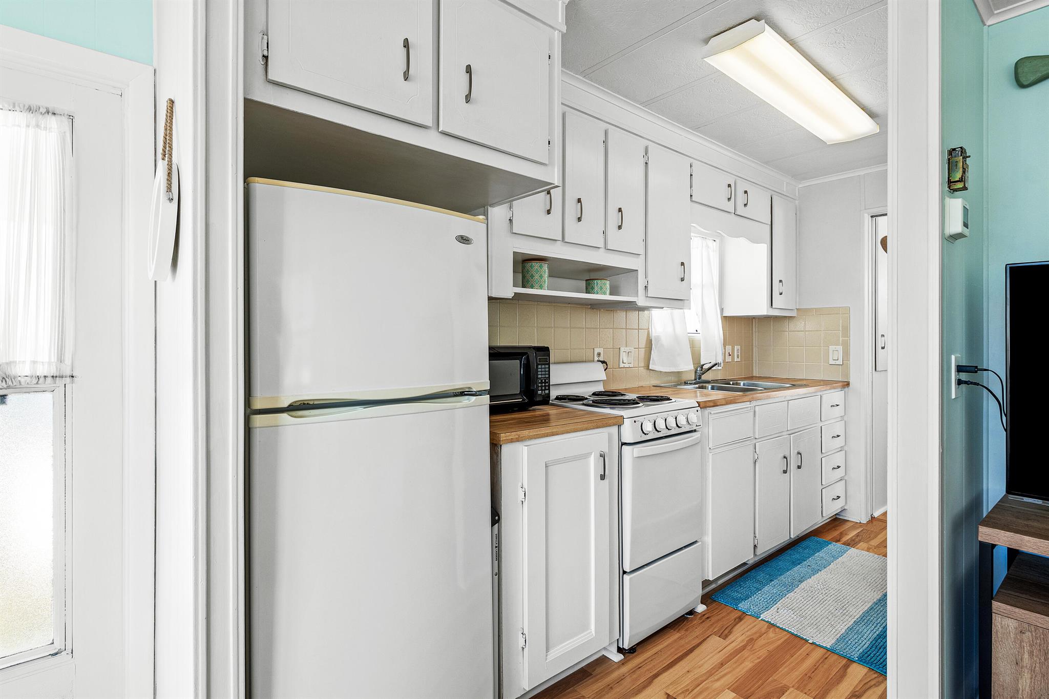 BRINY BREEZES INC - Residential