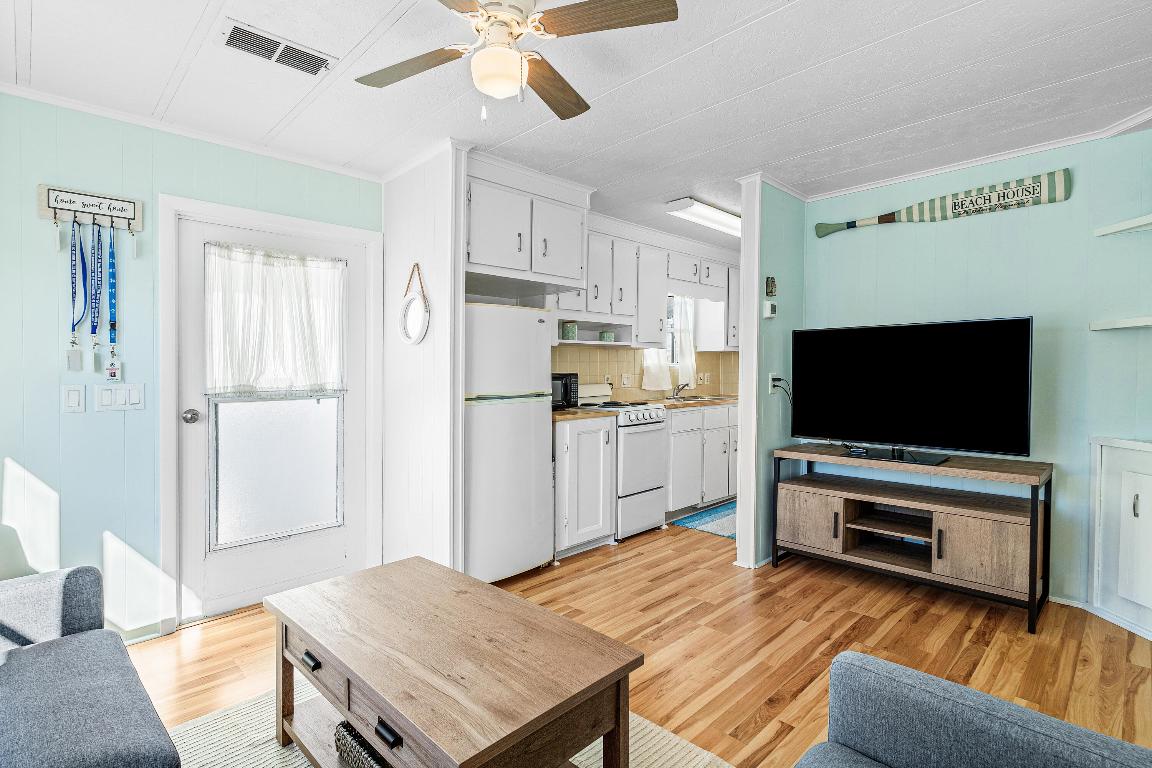 BRINY BREEZES INC - Residential