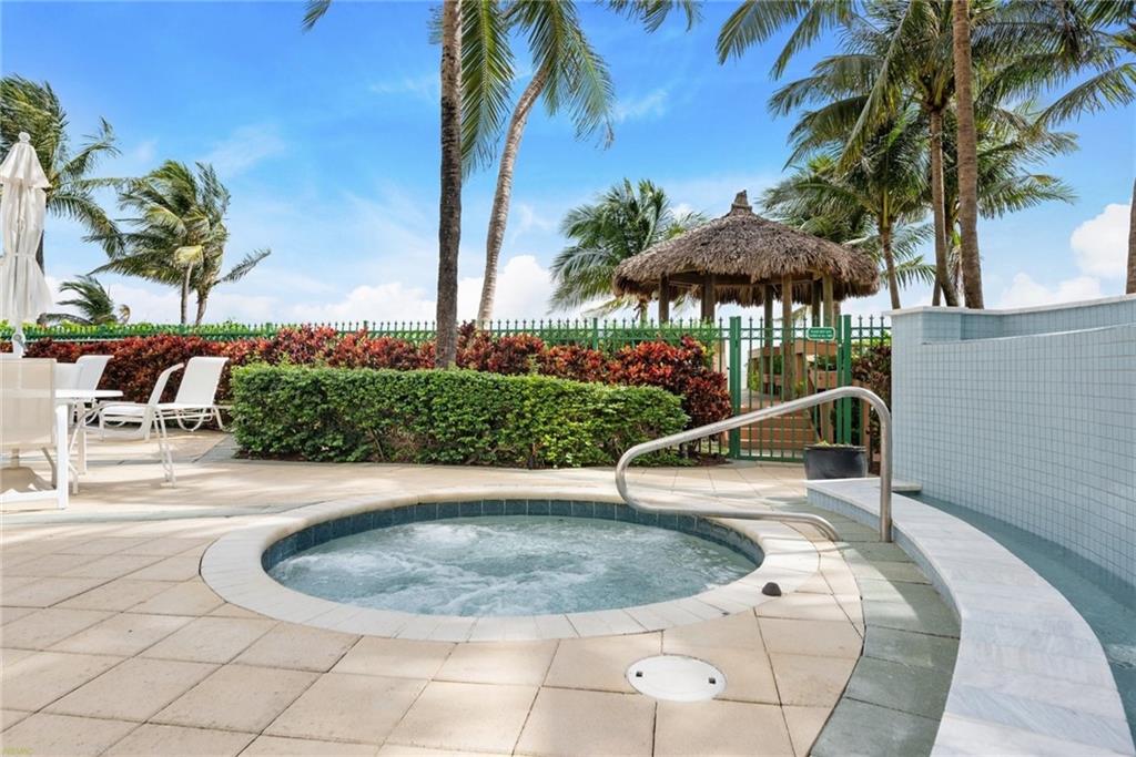 CRISTELLE CAY - Residential