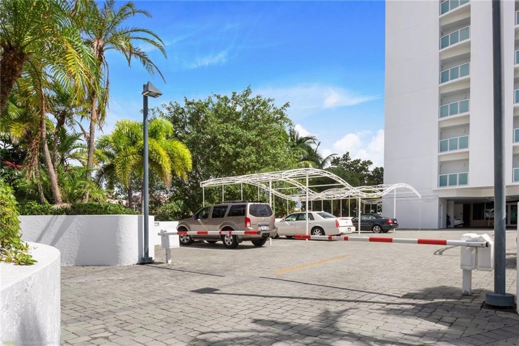 CRISTELLE CAY - Residential