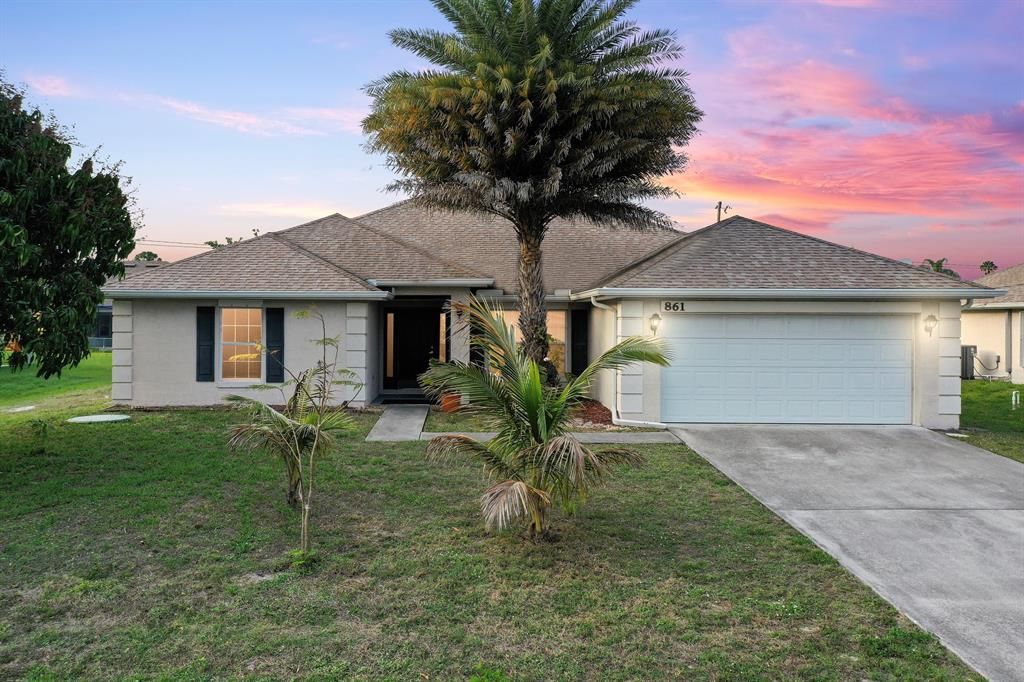 Photo of 861 SW Saltonstall Ter Terrace, Port Saint Lucie, FL 34953 (MLS # R10697504)