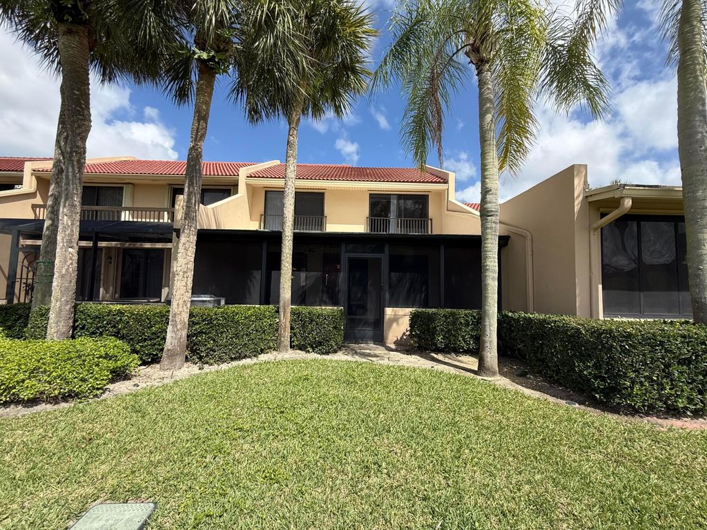 Photo of 717 Windermere Way, Palm Beach Gardens, FL 33418 (MLS # B26010425)