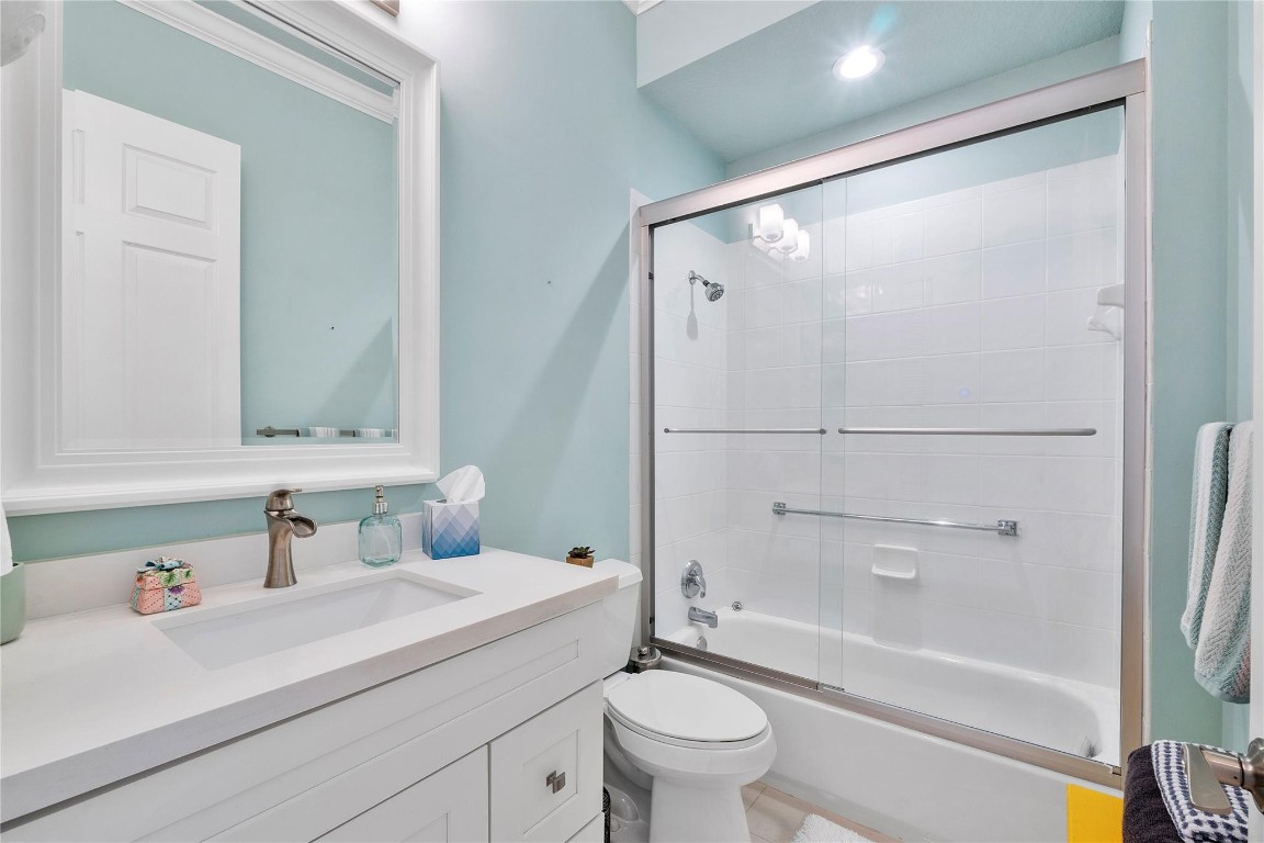 EXETER CONDOMINIUM - Residential