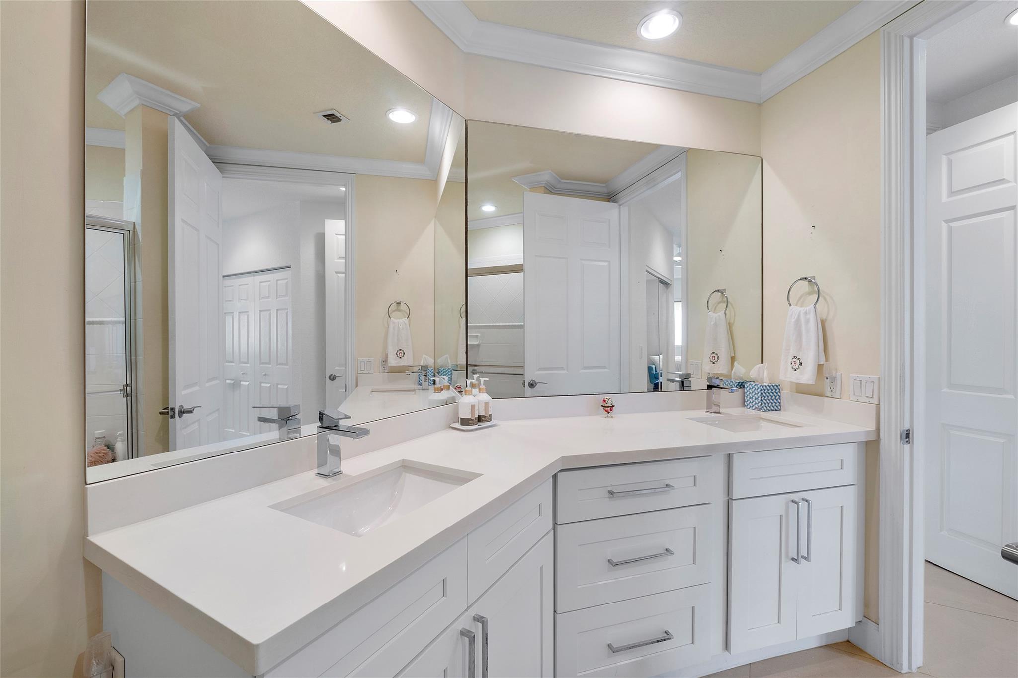 EXETER CONDOMINIUM - Residential