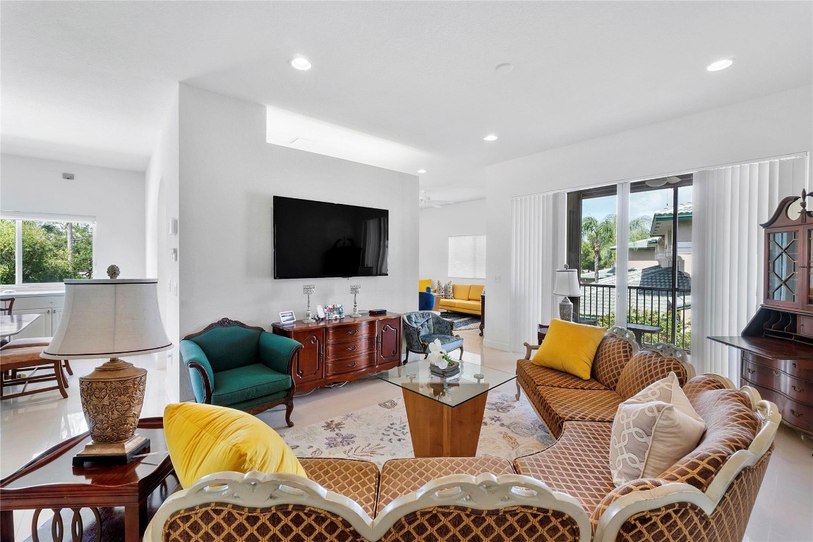 EXETER CONDOMINIUM - Residential