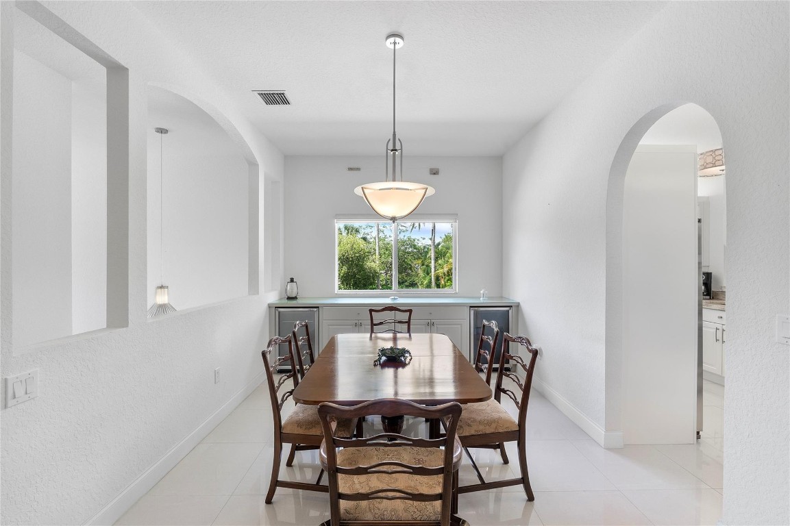 EXETER CONDOMINIUM - Residential