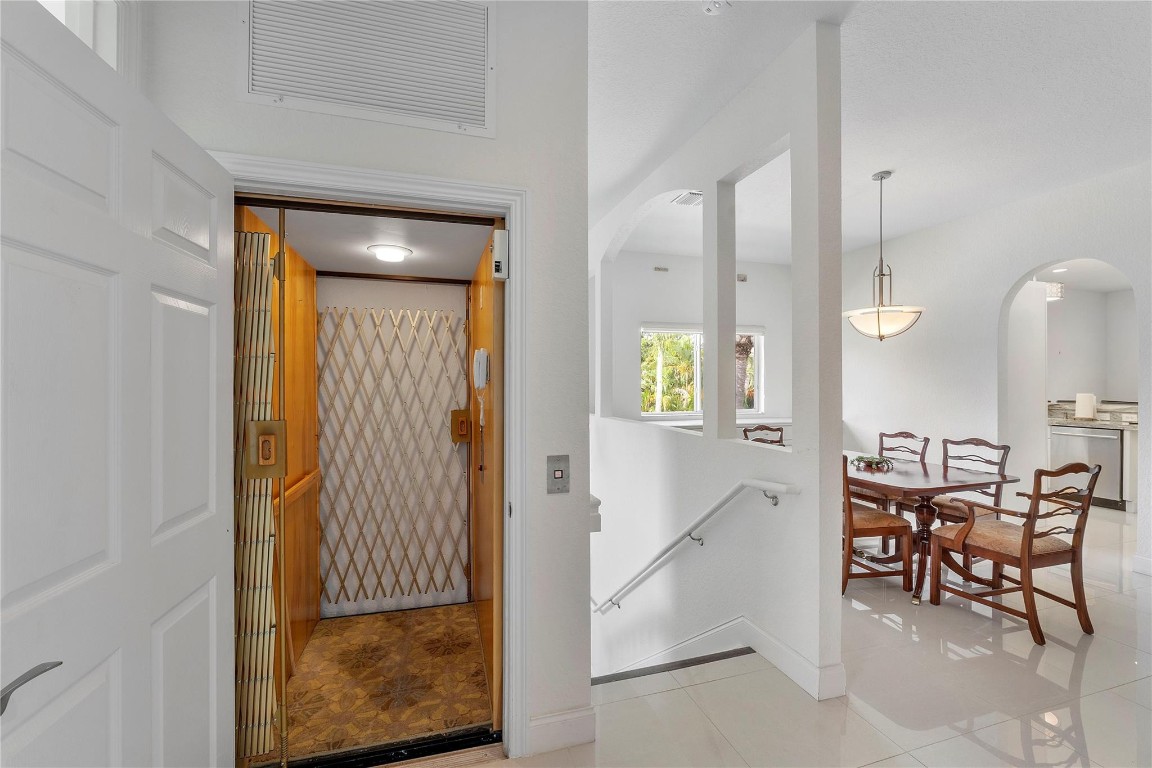 EXETER CONDOMINIUM - Residential