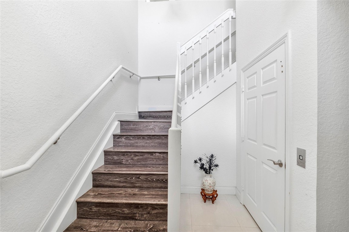 EXETER CONDOMINIUM - Residential