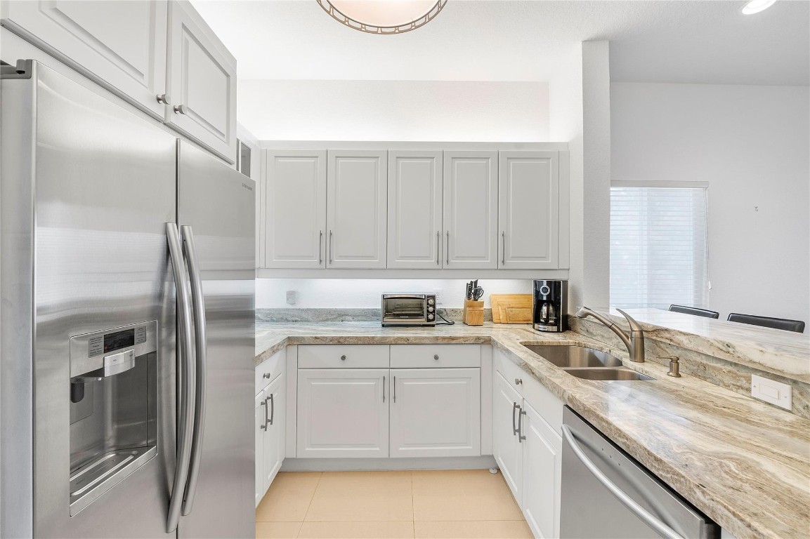 EXETER CONDOMINIUM - Residential