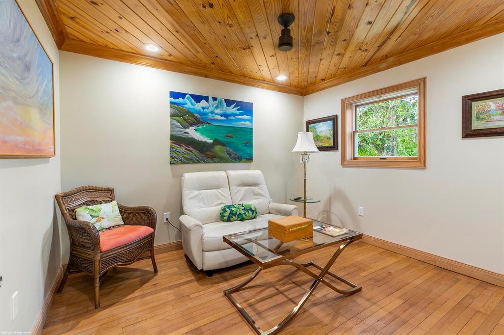 JUPITER ISLAND - Residential