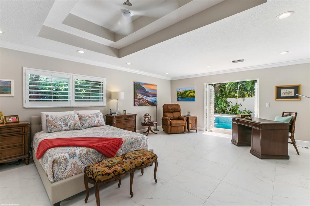 JUPITER ISLAND - Residential