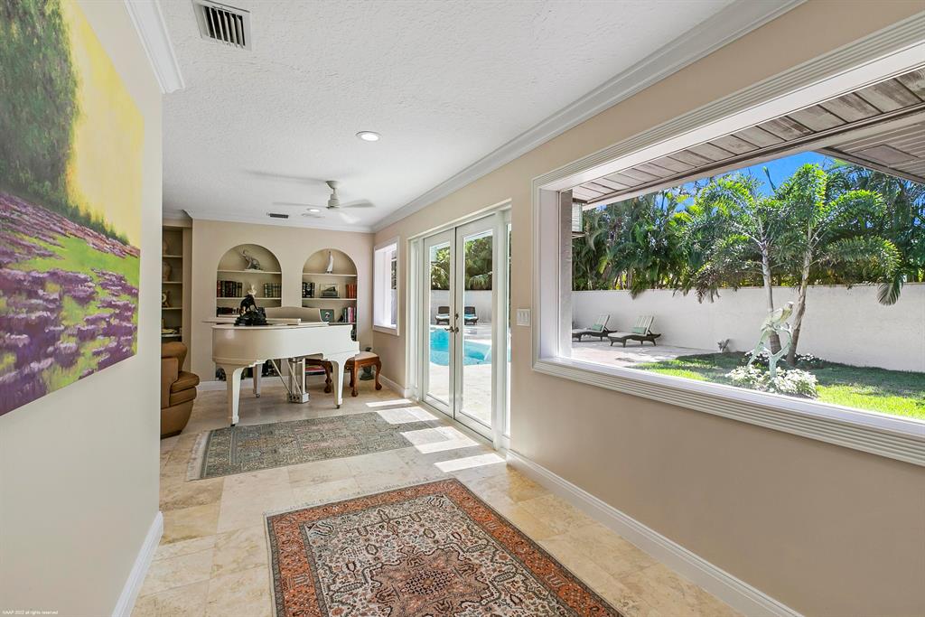 JUPITER ISLAND - Residential