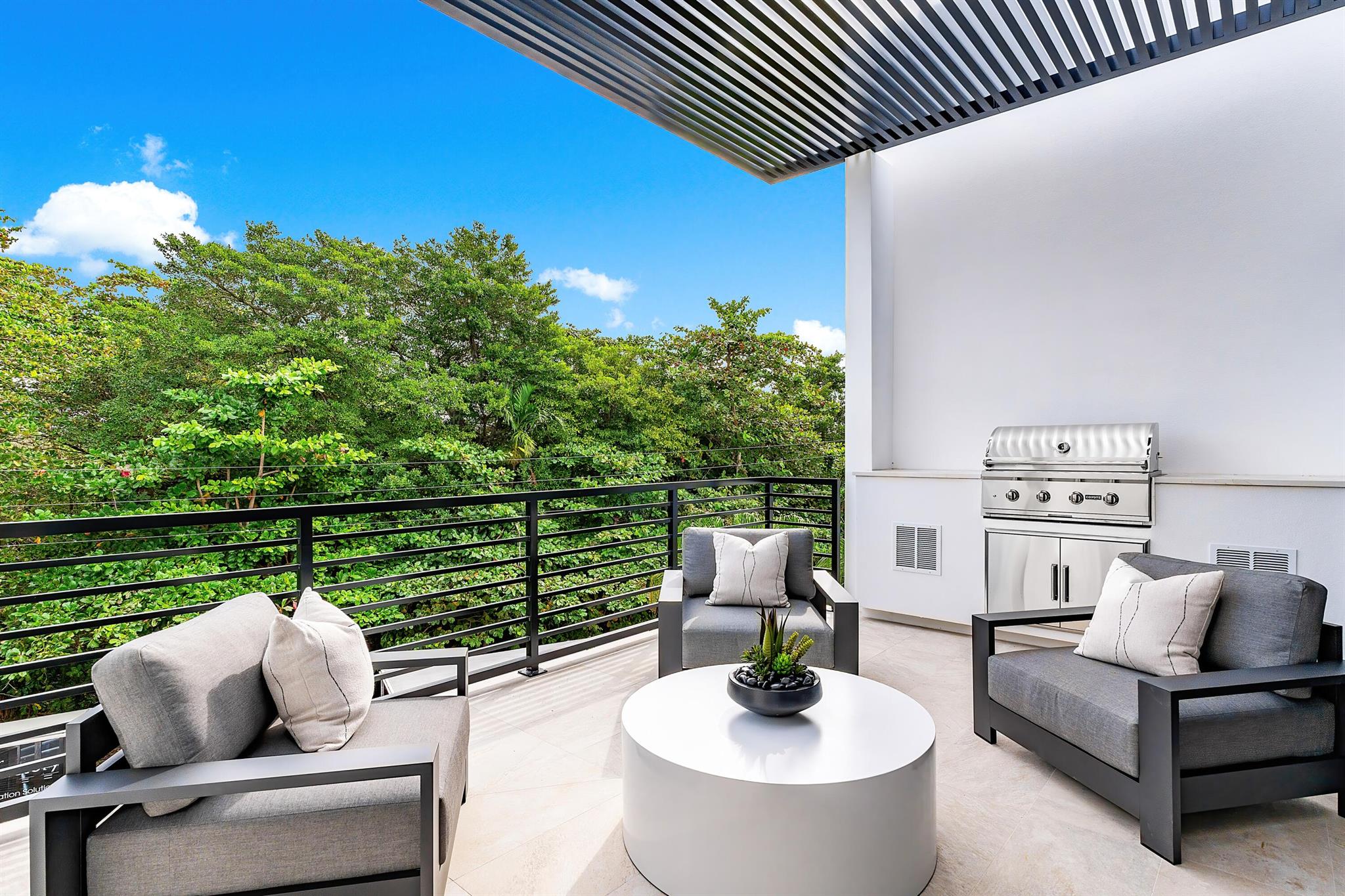 PALM TRAIL ESTATES - Residential