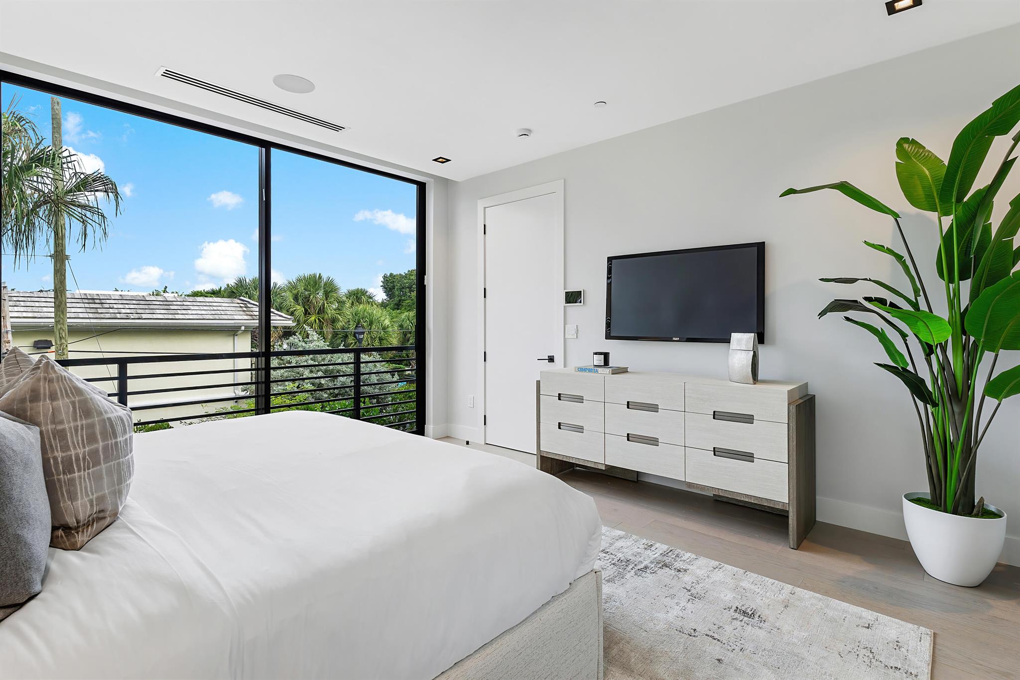 PALM TRAIL ESTATES - Residential